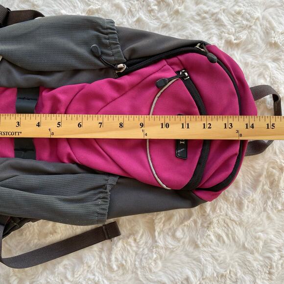 REI Women's Nalgene Hydration Backpack Pink Hiking Camping Outdoors Adventure - Picture 13 of 13